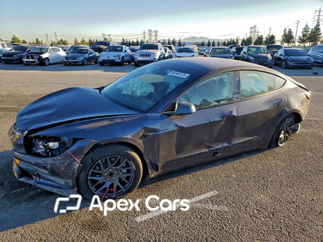 Tesla Model 3 2025 - Image 1 of 13