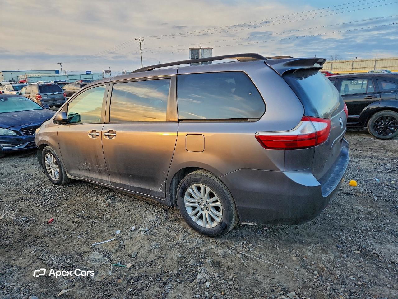 Toyota Sienna 2015