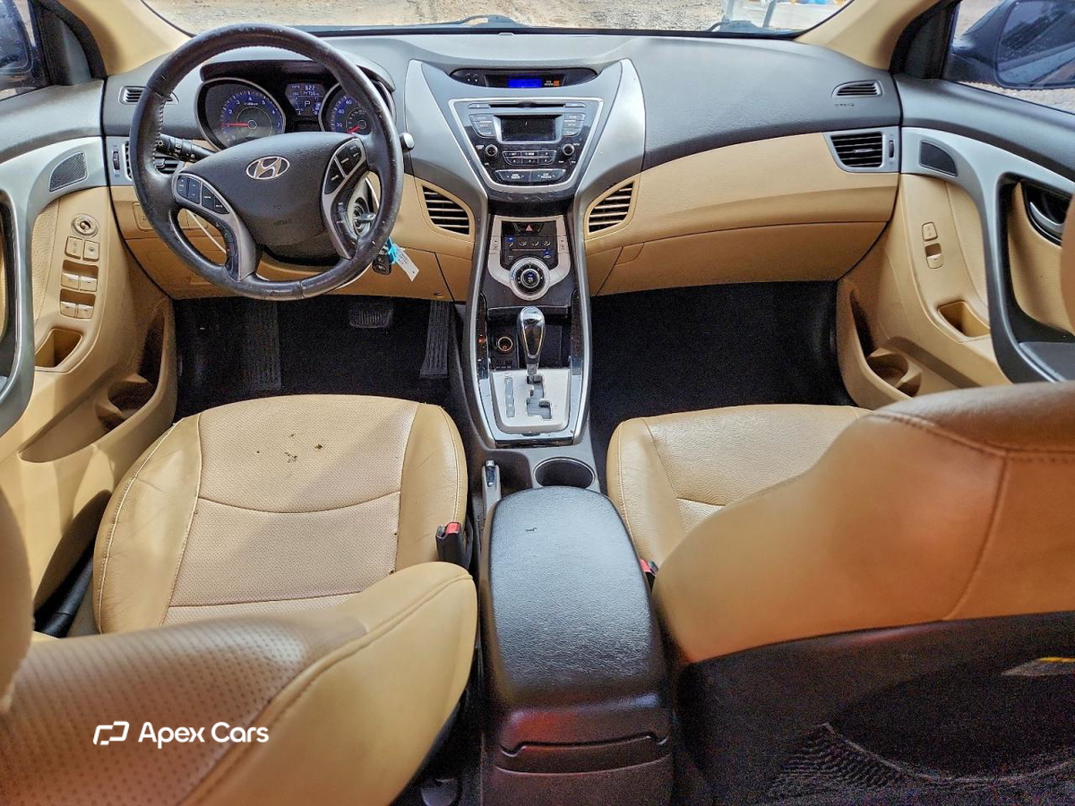 Hyundai Elantra 2013