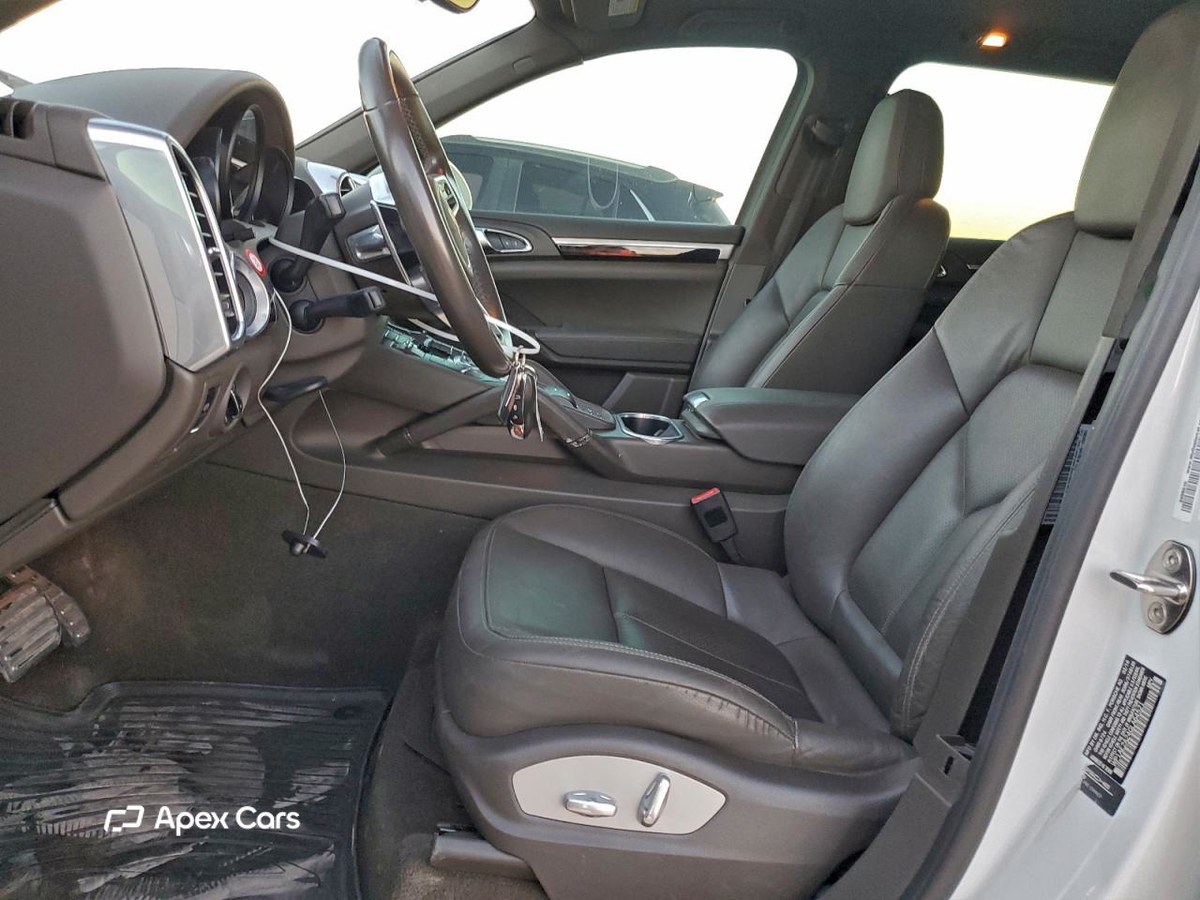 Porsche Cayenne 2016