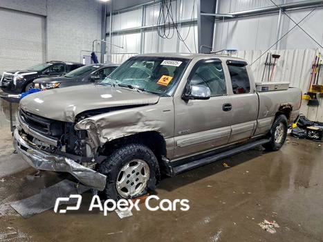 Chevrolet Silverado 2002 - Image 1 of 5