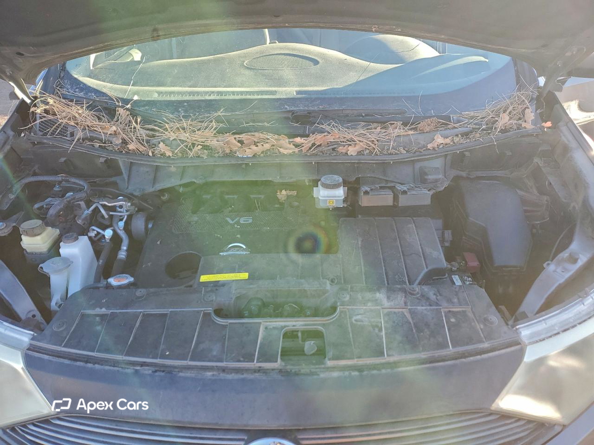Nissan Quest 2014