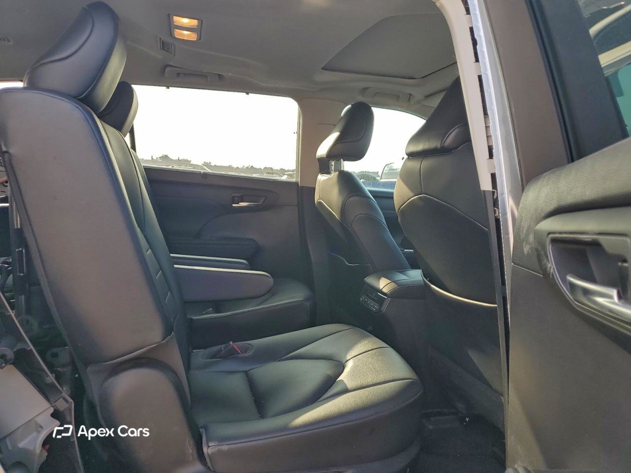 Toyota Highlander 2021