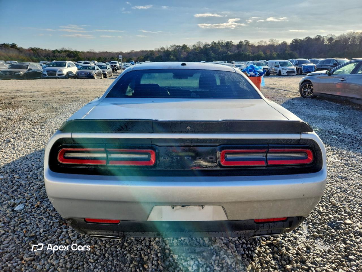 Dodge Challenger 2021