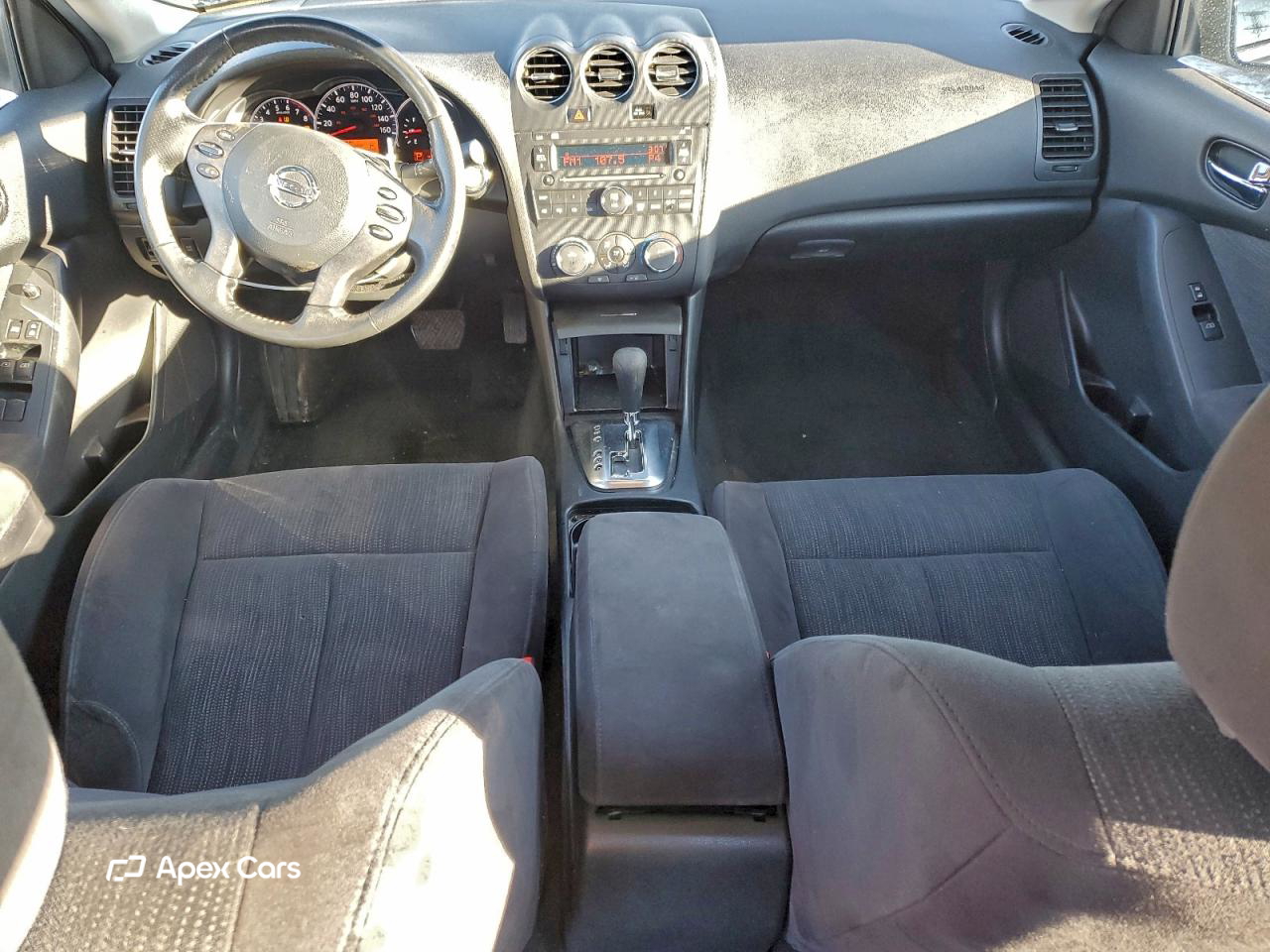 Nissan Altima 2010
