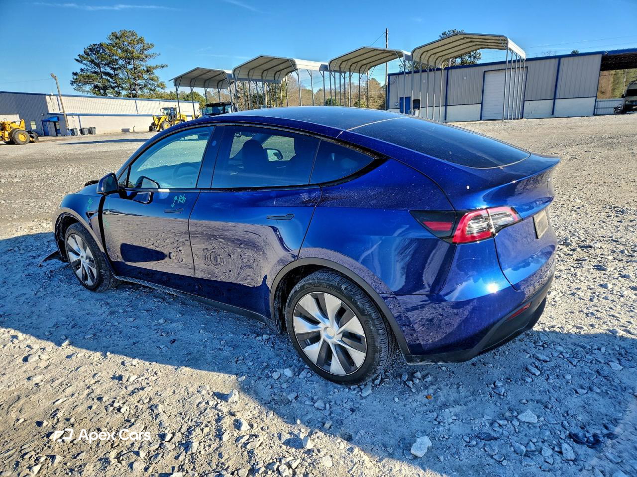 Tesla Model Y 2024