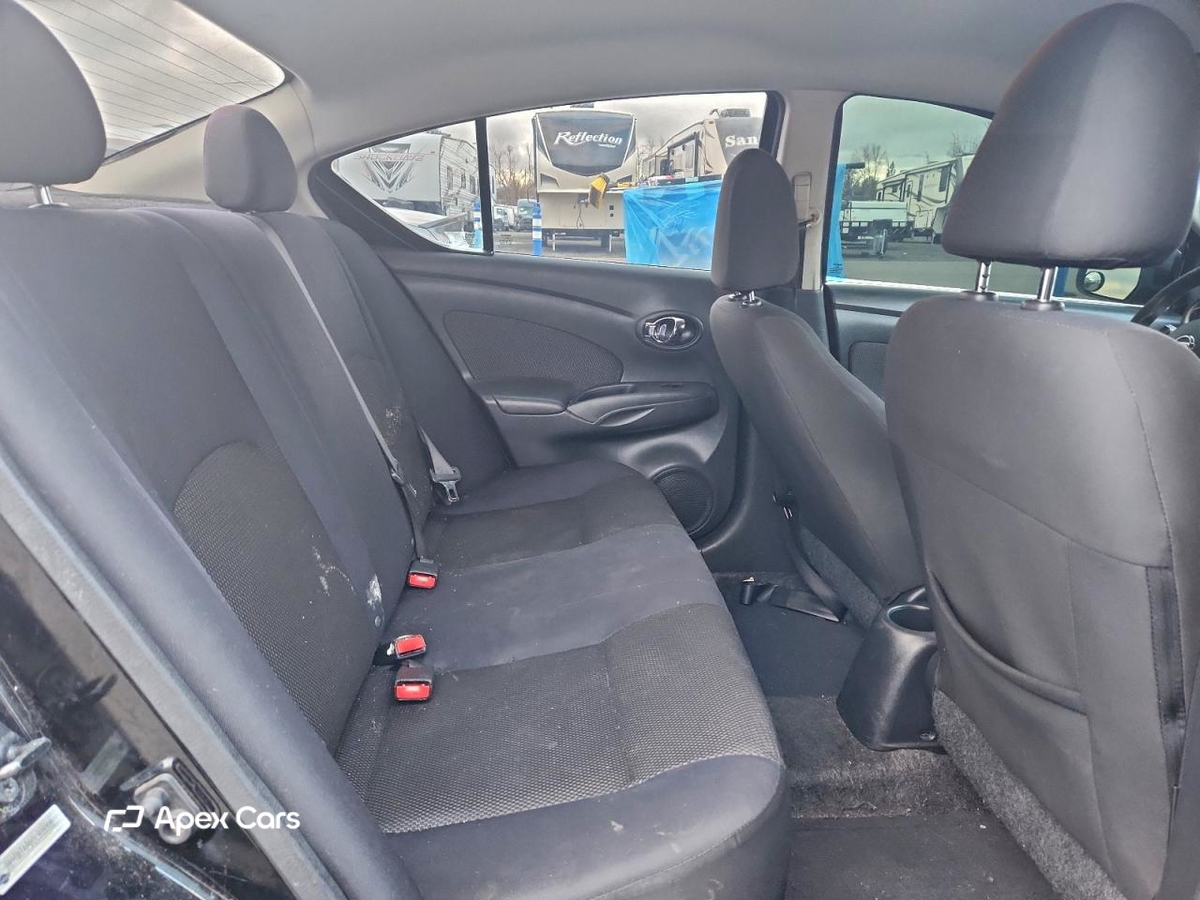 Nissan Versa 2012