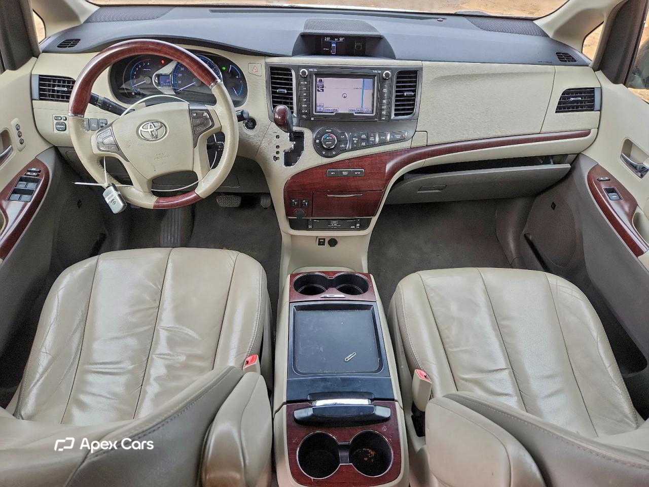 Toyota Sienna 2011