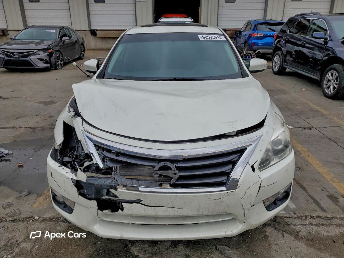Nissan Altima 2015