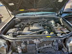 Toyota Sequoia 2005