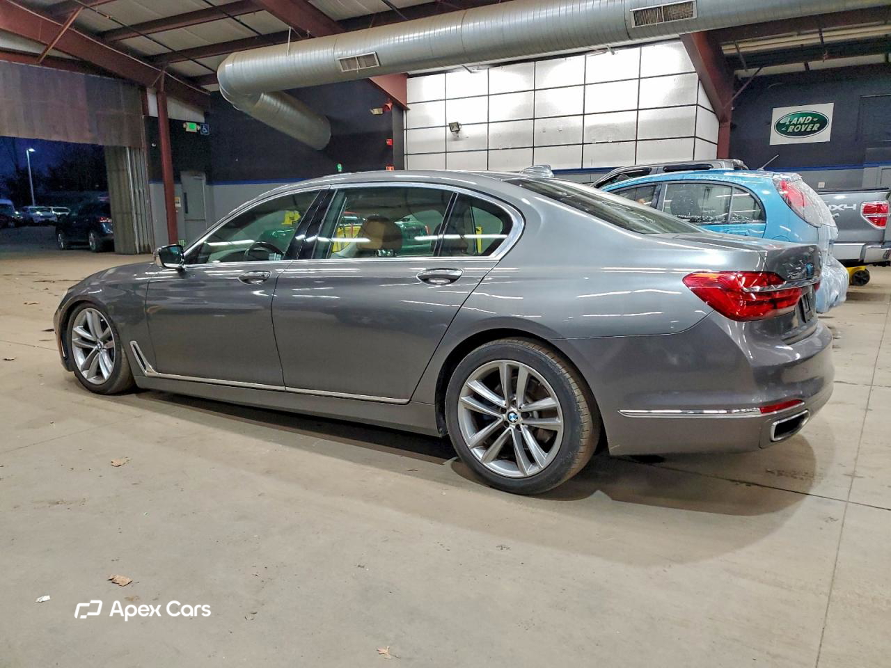 BMW Series 7 2016