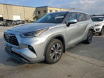 Toyota Highlander 2021