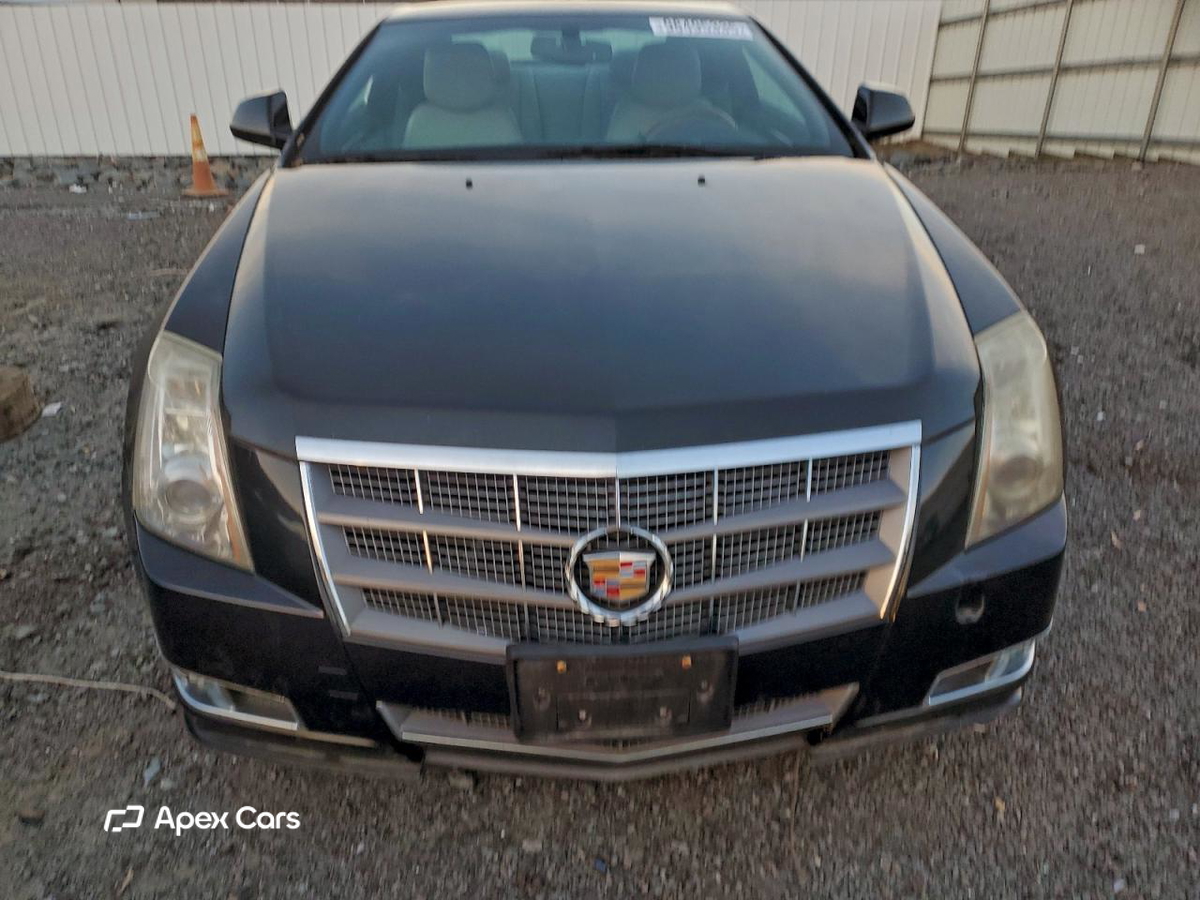 Cadillac CTS 2011