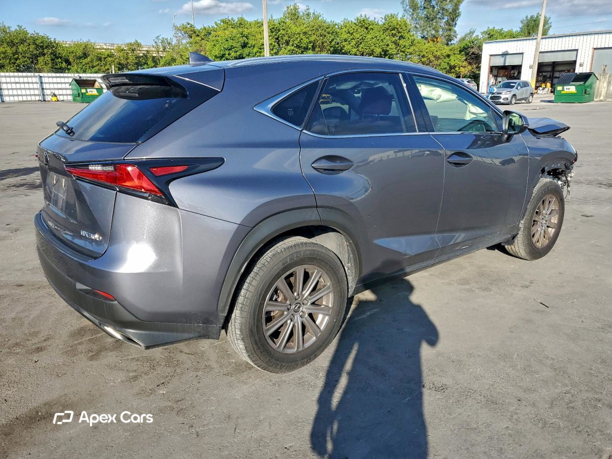 Lexus NX 2021