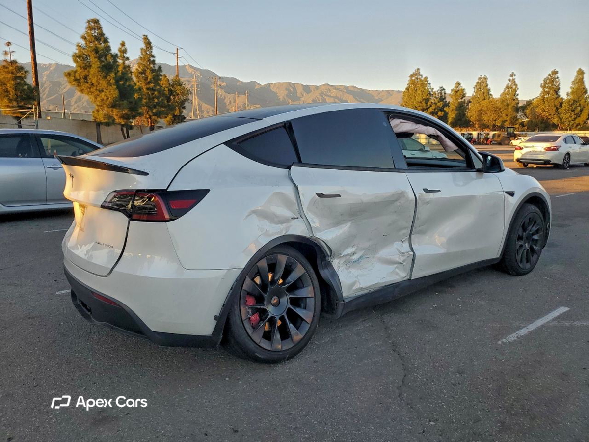 Tesla Model Y 2023