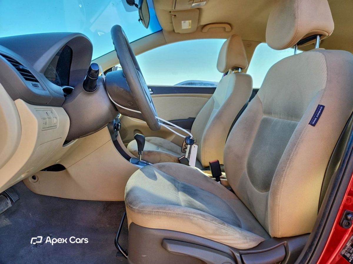 Hyundai Accent 2013