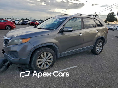 Kia Sorento 2011 - Image 1 of 14