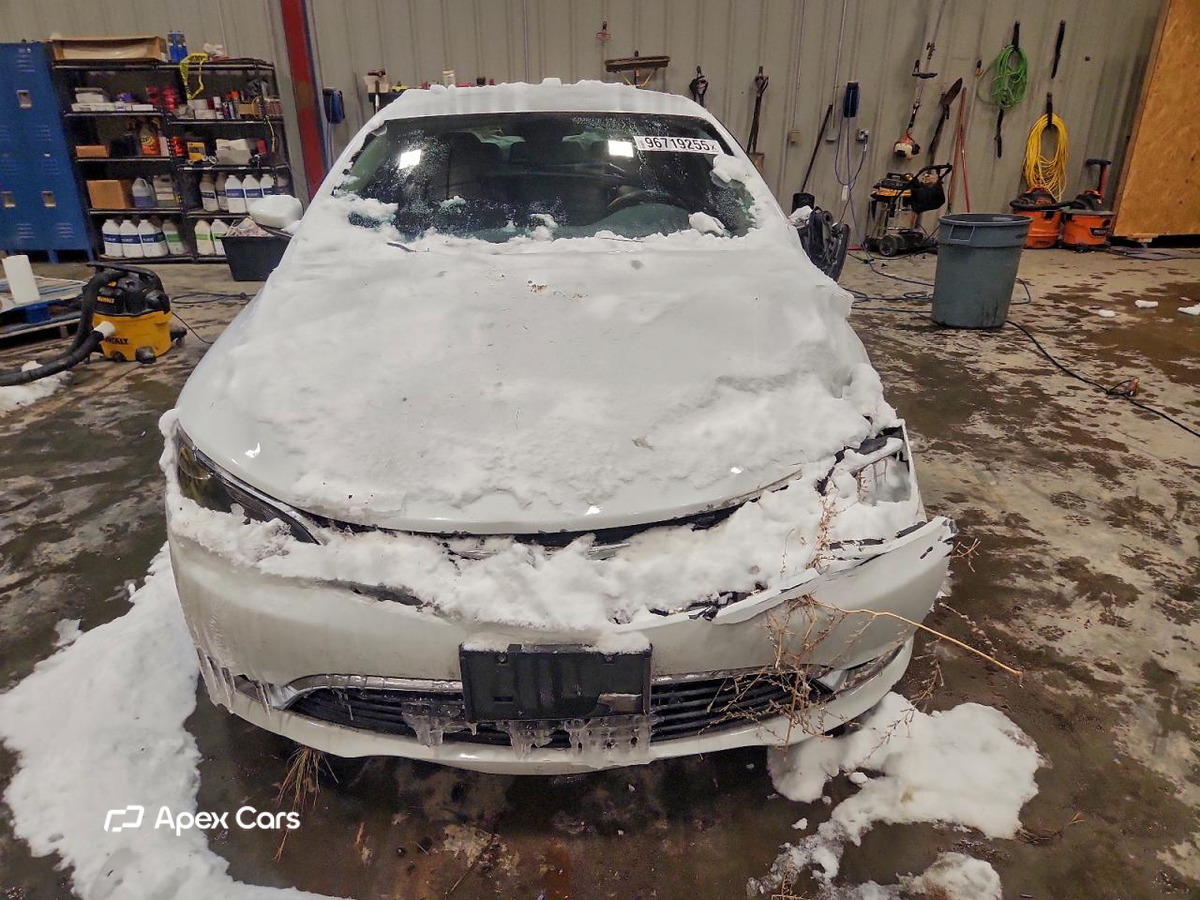 Chrysler 200 2015