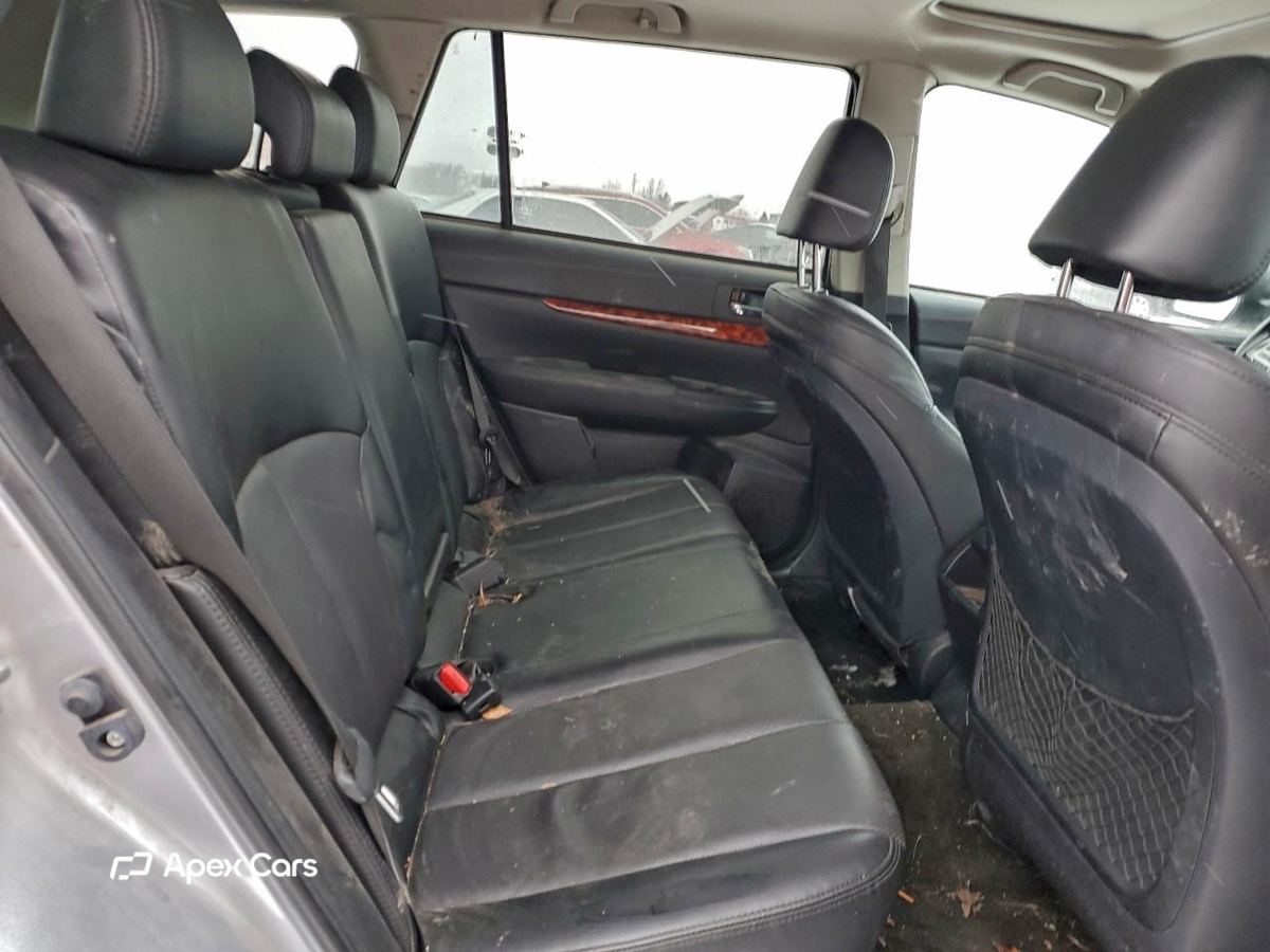 Subaru Outback 2012