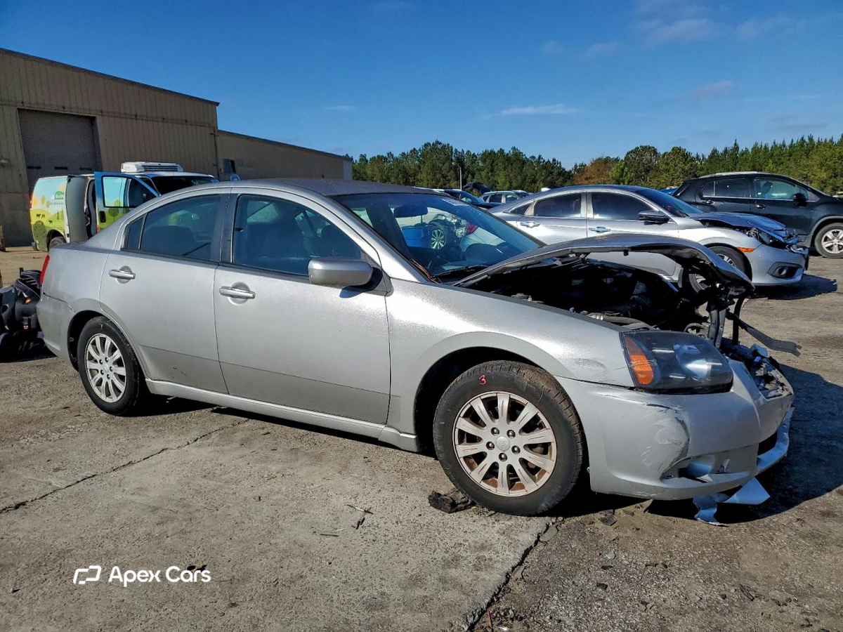 Mitsubishi Galant 2011