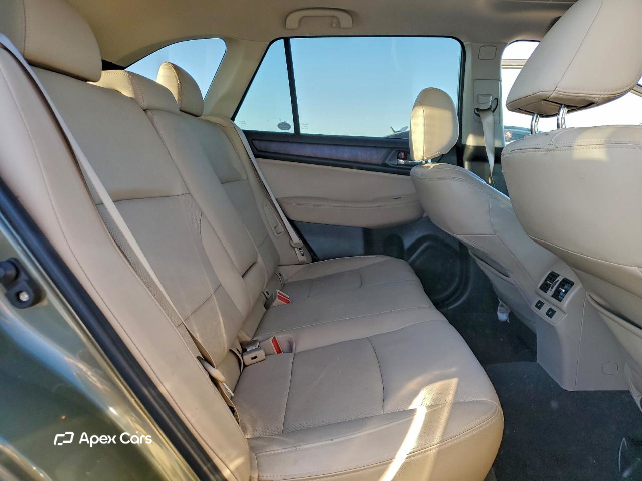Subaru Outback 2016