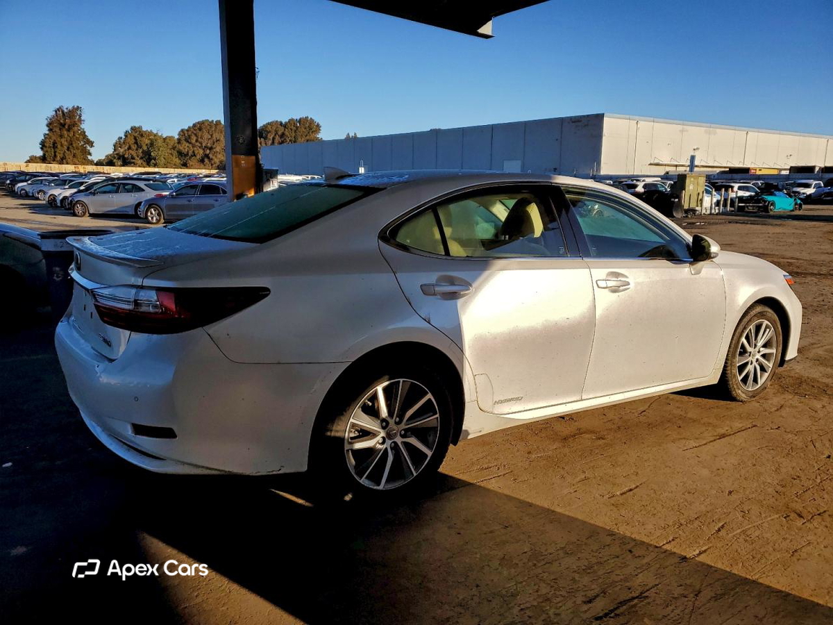 Lexus ES 2017