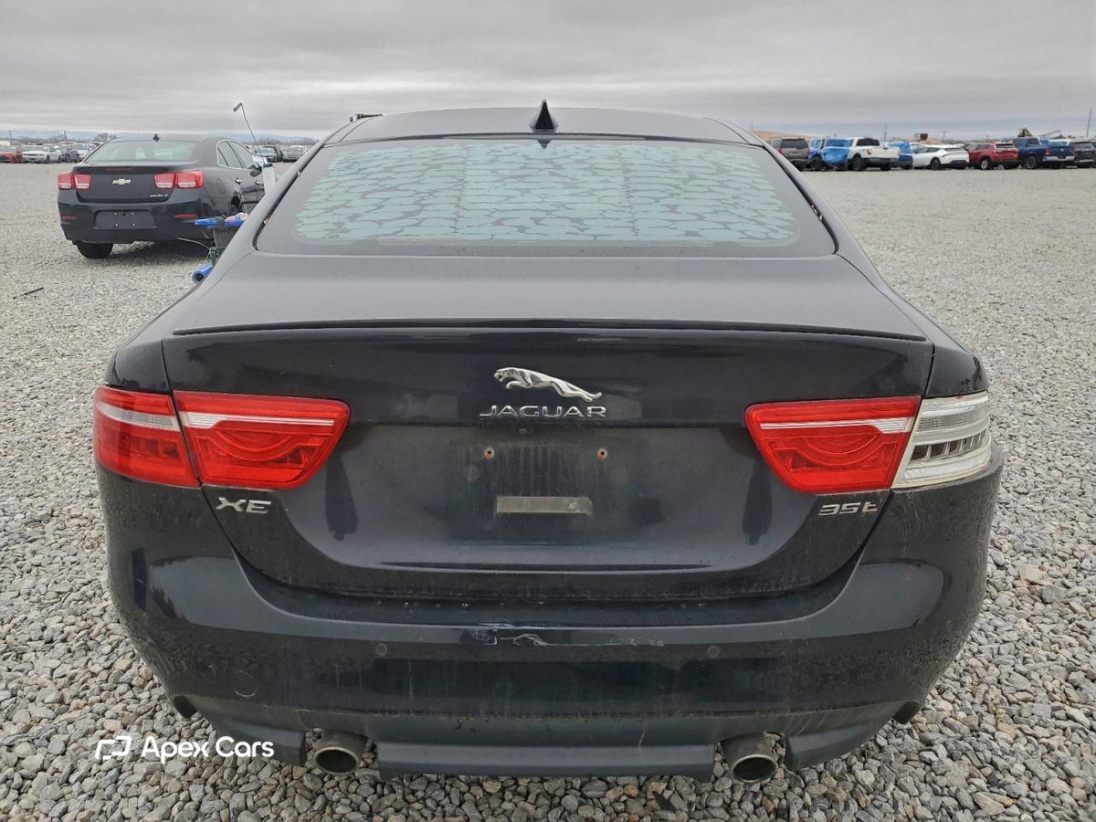 Jaguar XE 2017