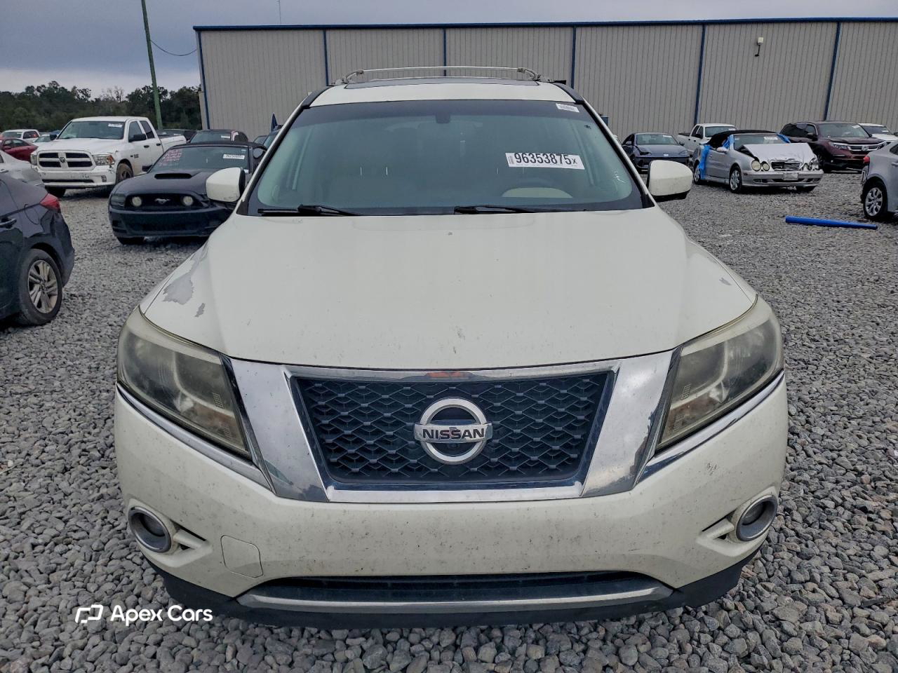 Nissan Pathfinder 2016
