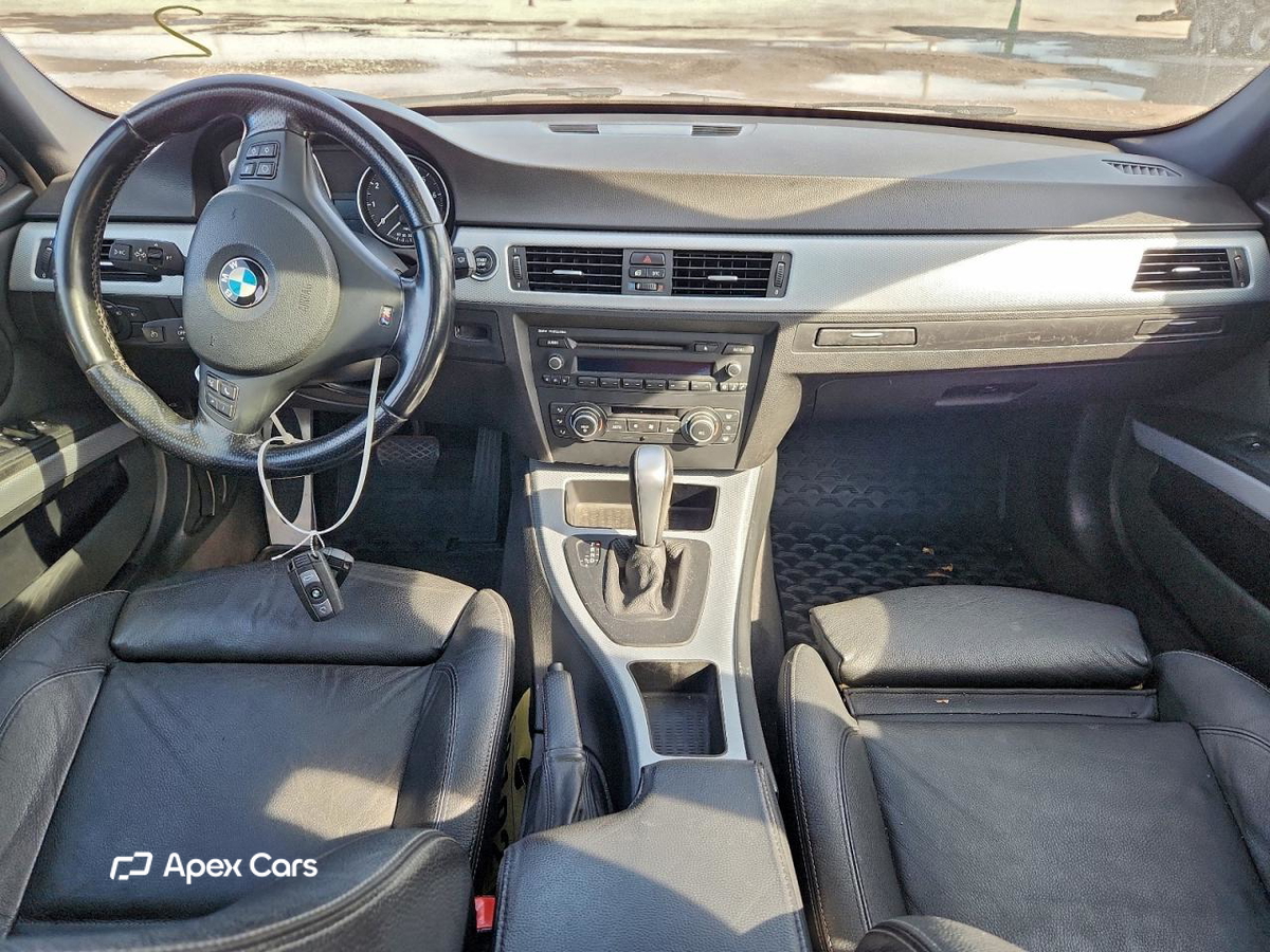 BMW Series 3 2011