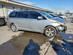Toyota Sienna 2015