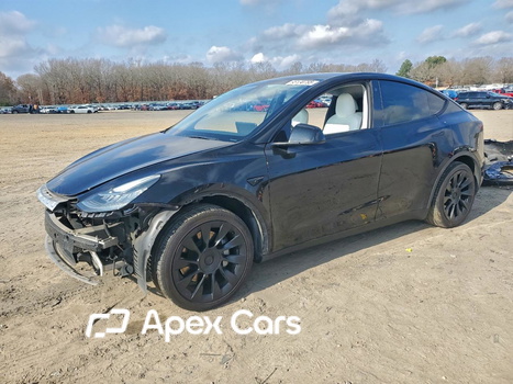 Tesla Model Y 2021 - Image 1 of 14