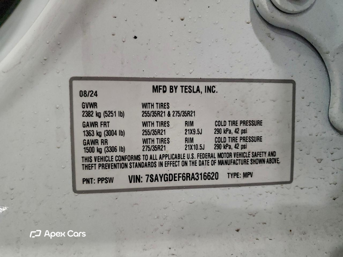 Tesla Model Y 2024