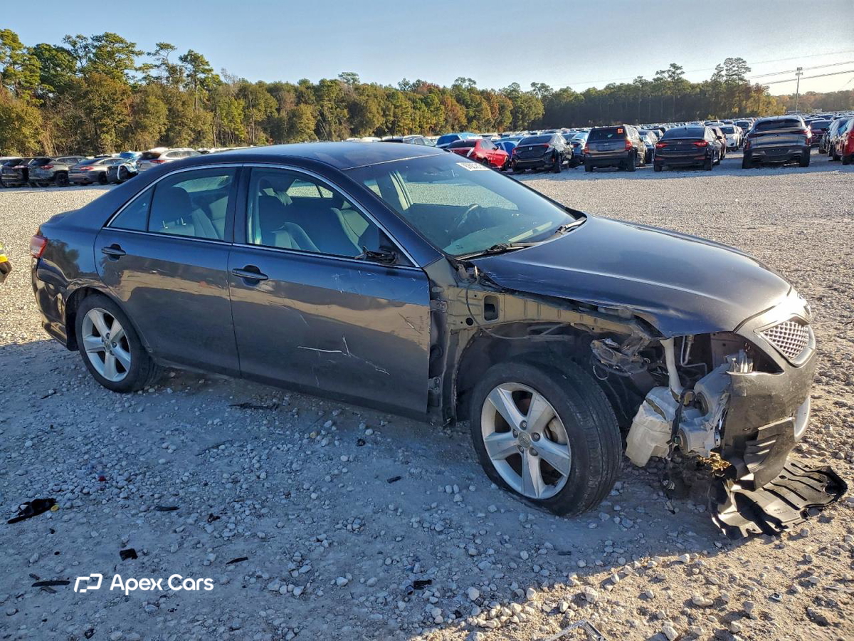 Toyota Camry 2011