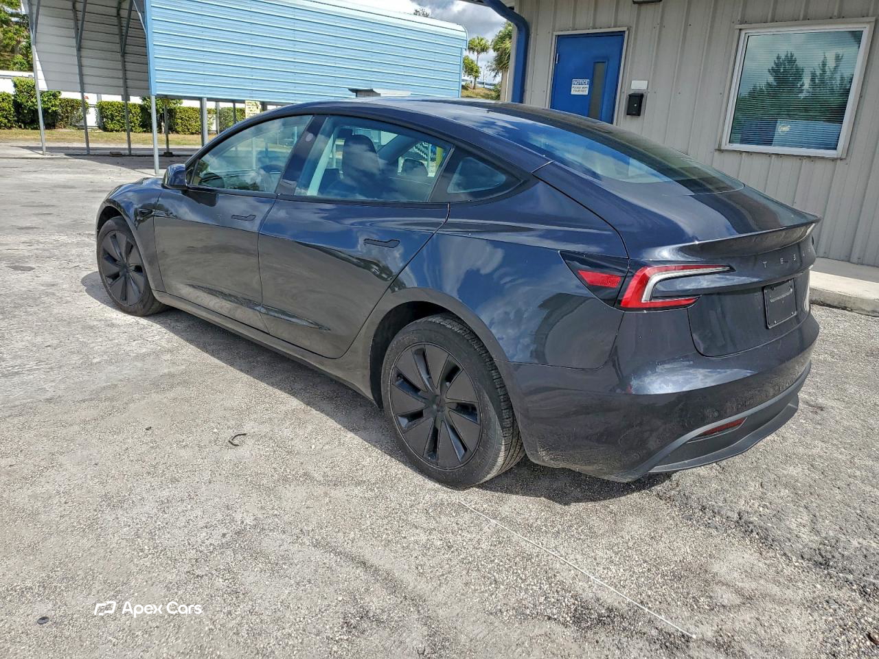 Tesla Model 3 2024