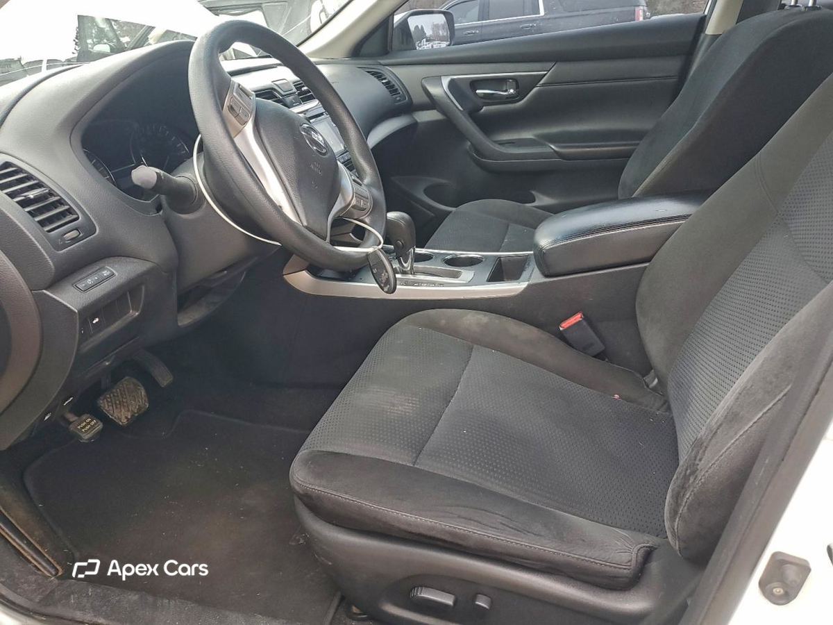 Nissan Altima 2015