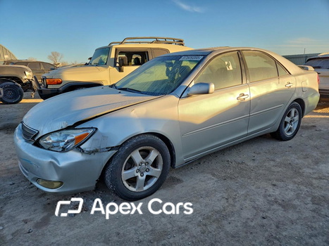 Toyota Camry 2004 - Image 1 of 13