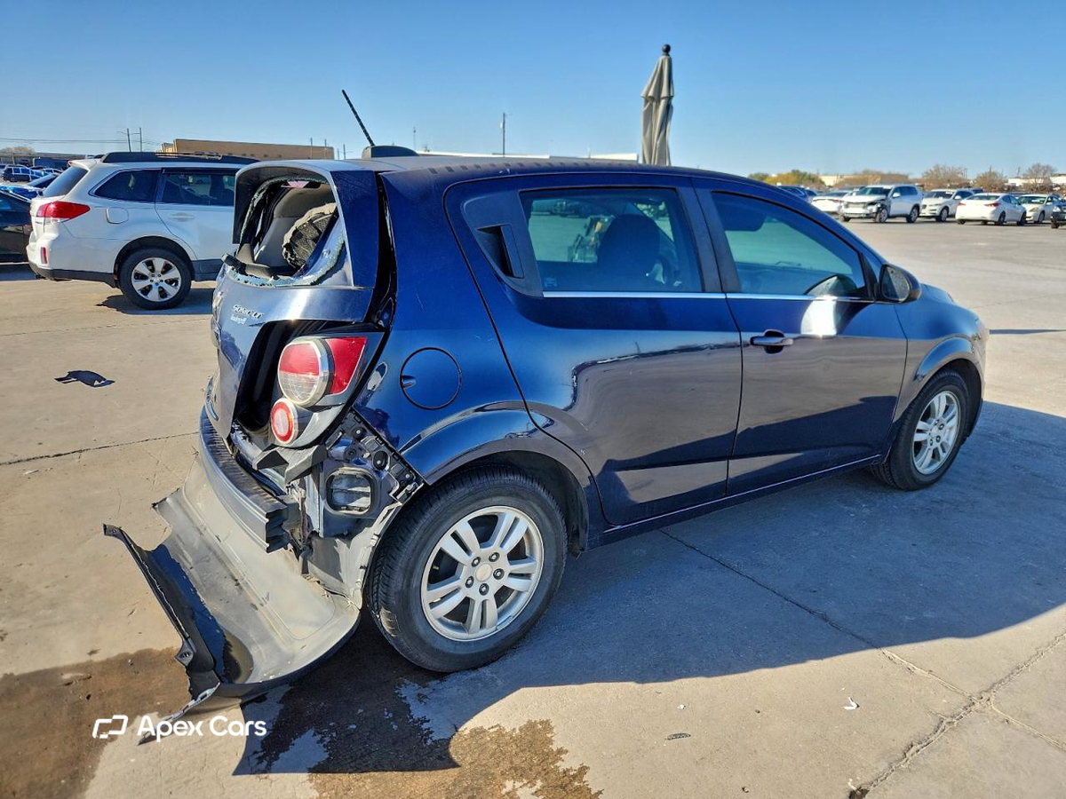 Chevrolet Sonic 2015