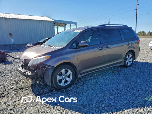 Toyota Sienna 2018 - Zdjęcie 1 z 15