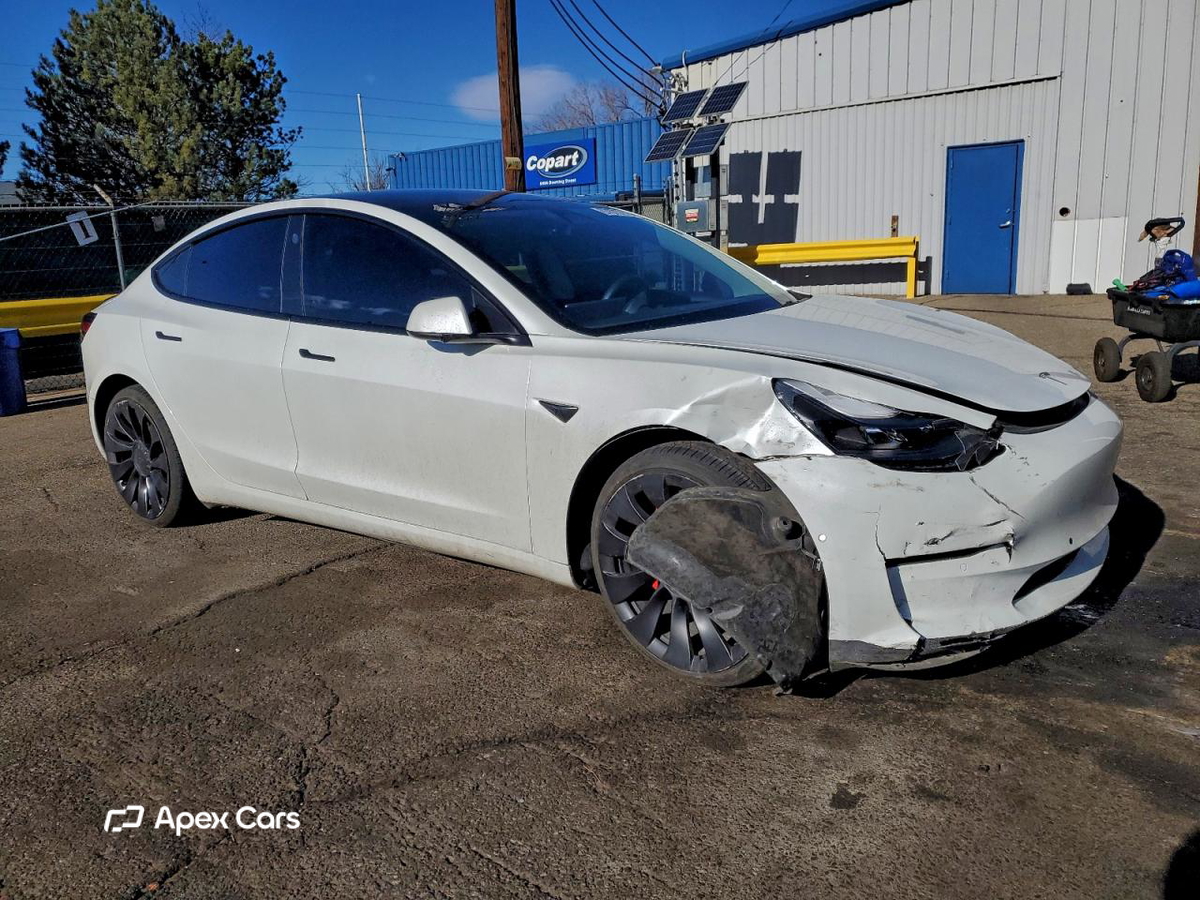 Tesla Model 3 2022