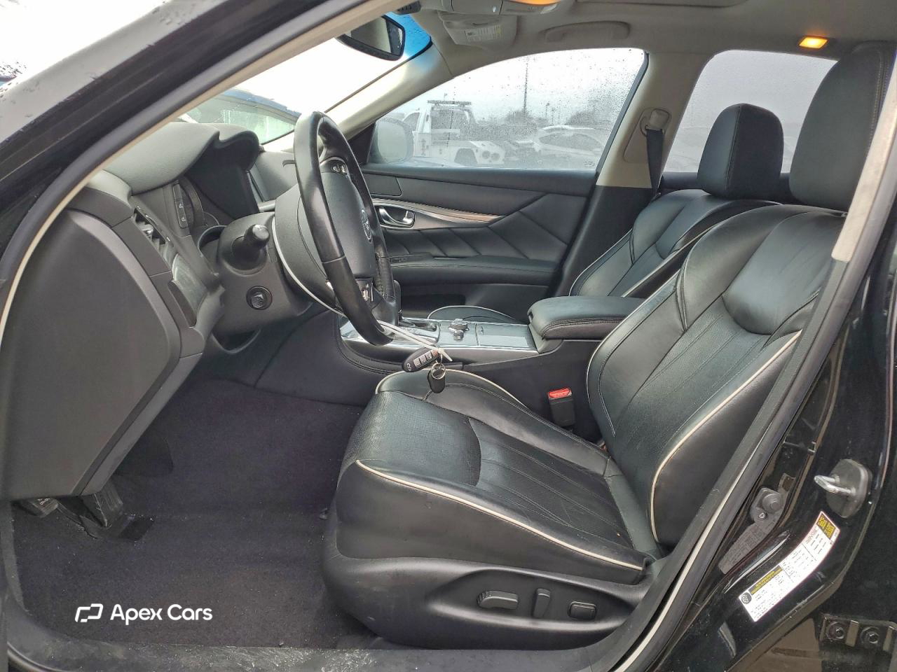 Infiniti Q70 2017