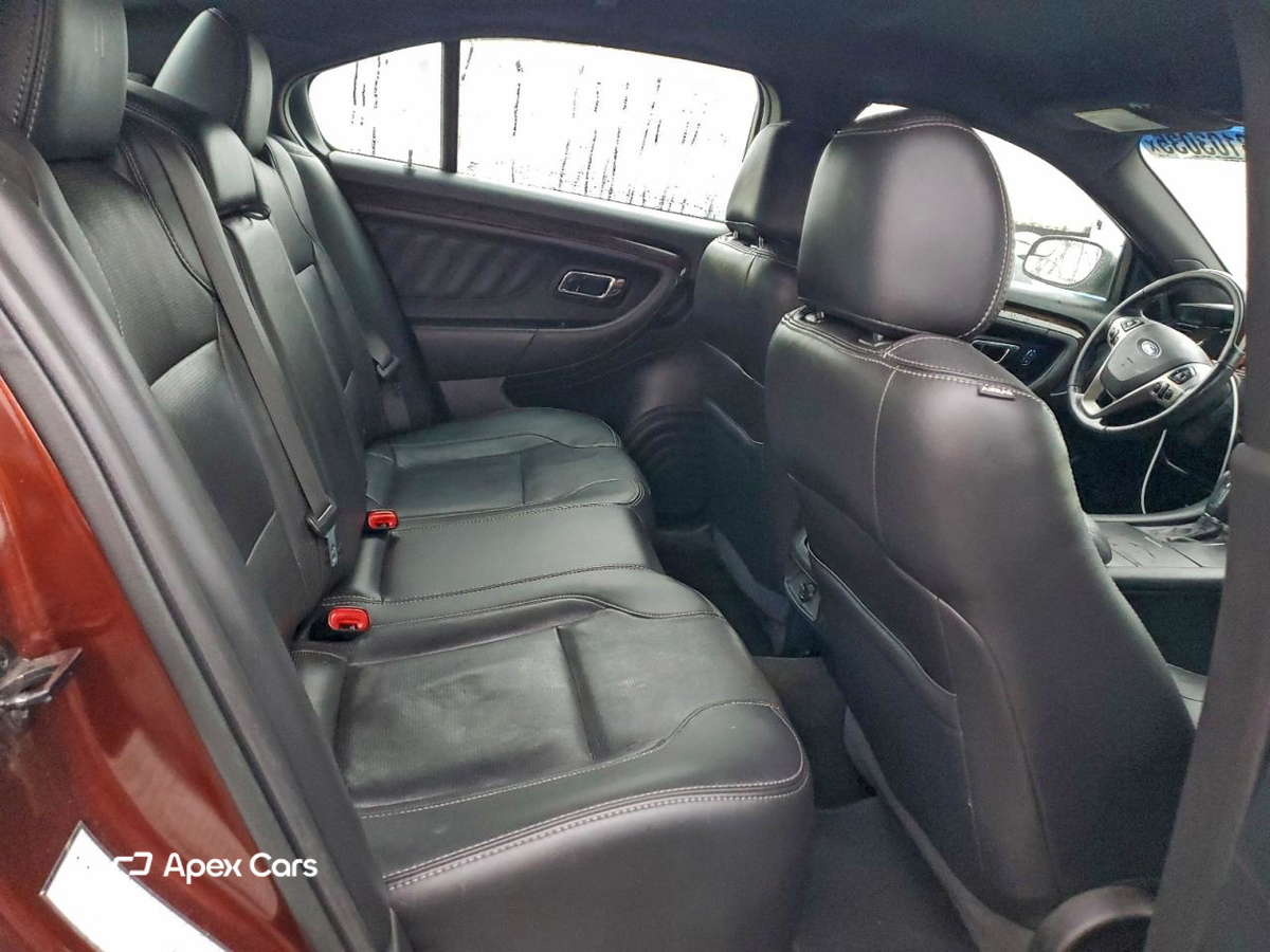 Ford Taurus 2015