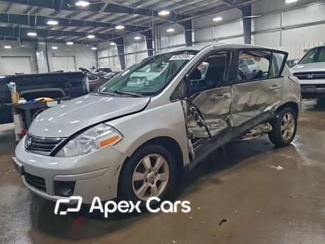 Nissan Versa 2012 - Zdjęcie 1 z 13