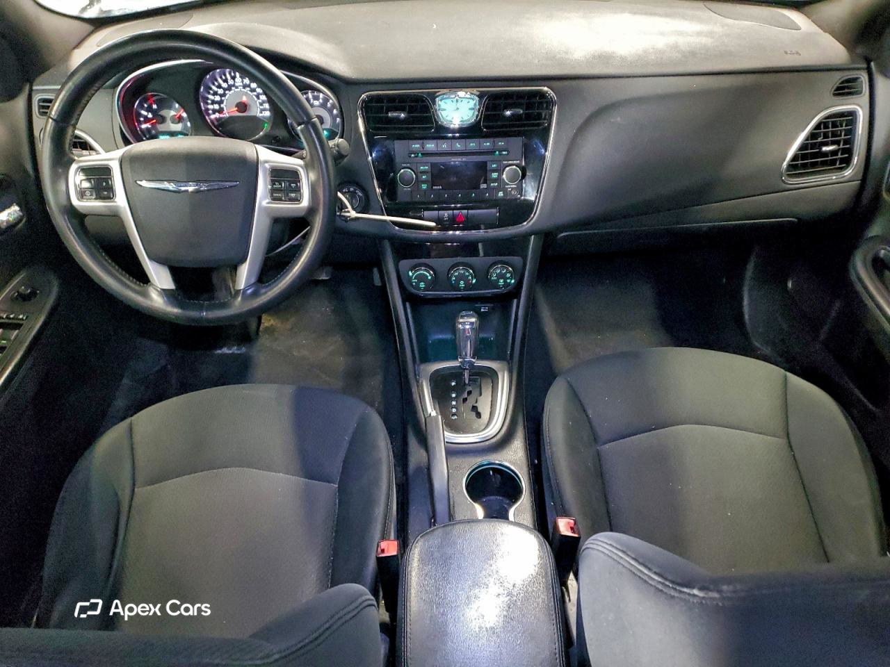 Chrysler 200 2011