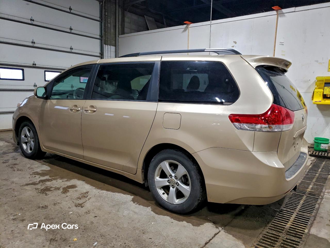 Toyota Sienna 2011
