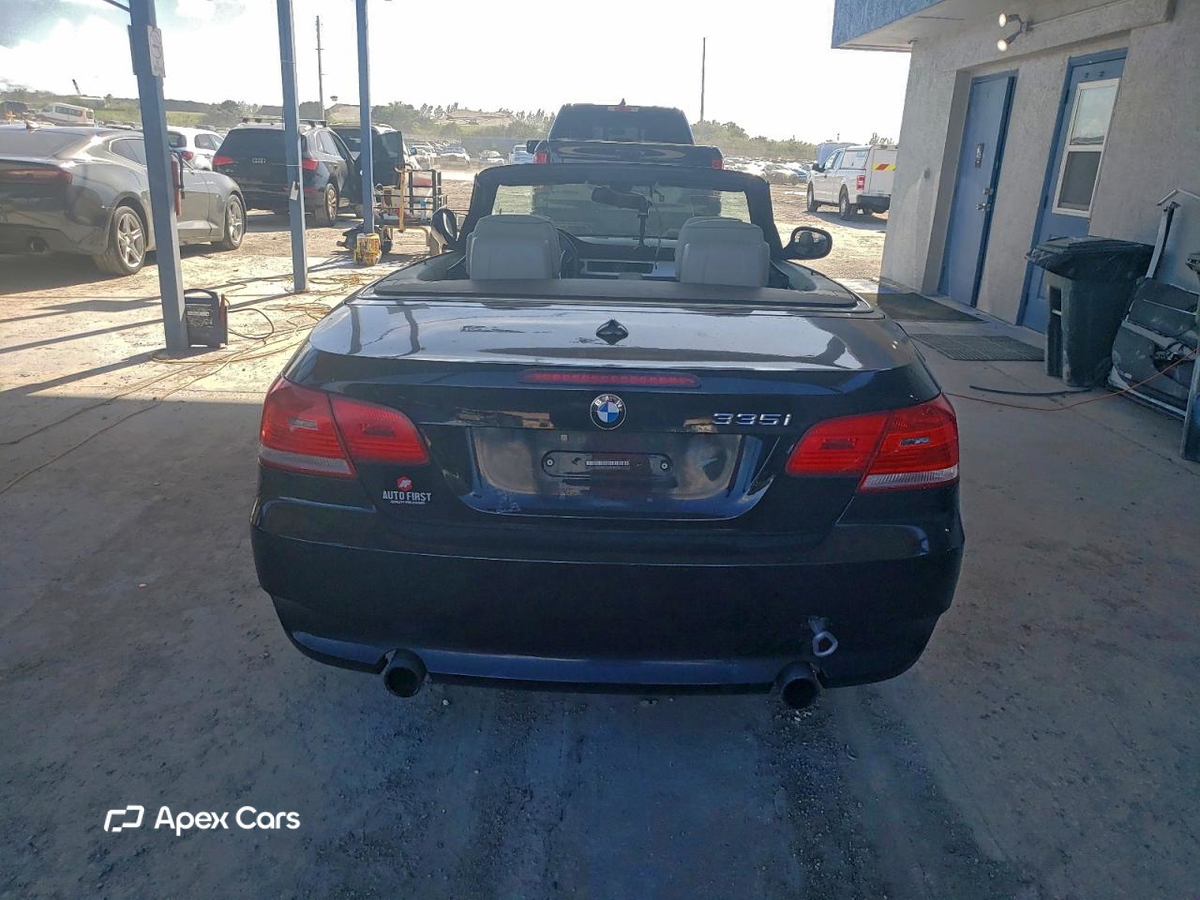 BMW Series 3 2010