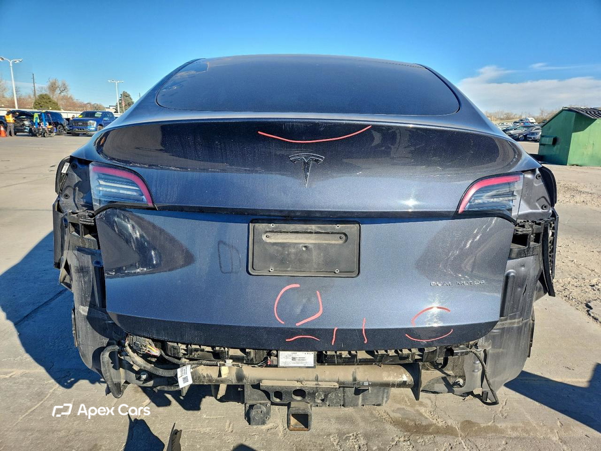 Tesla Model Y 2022