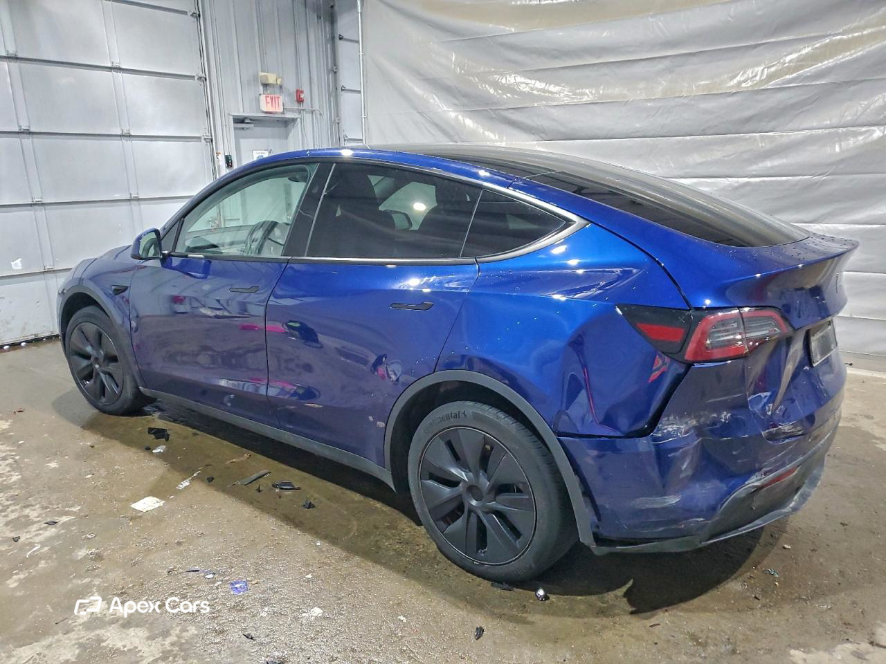 Tesla Model Y 2025