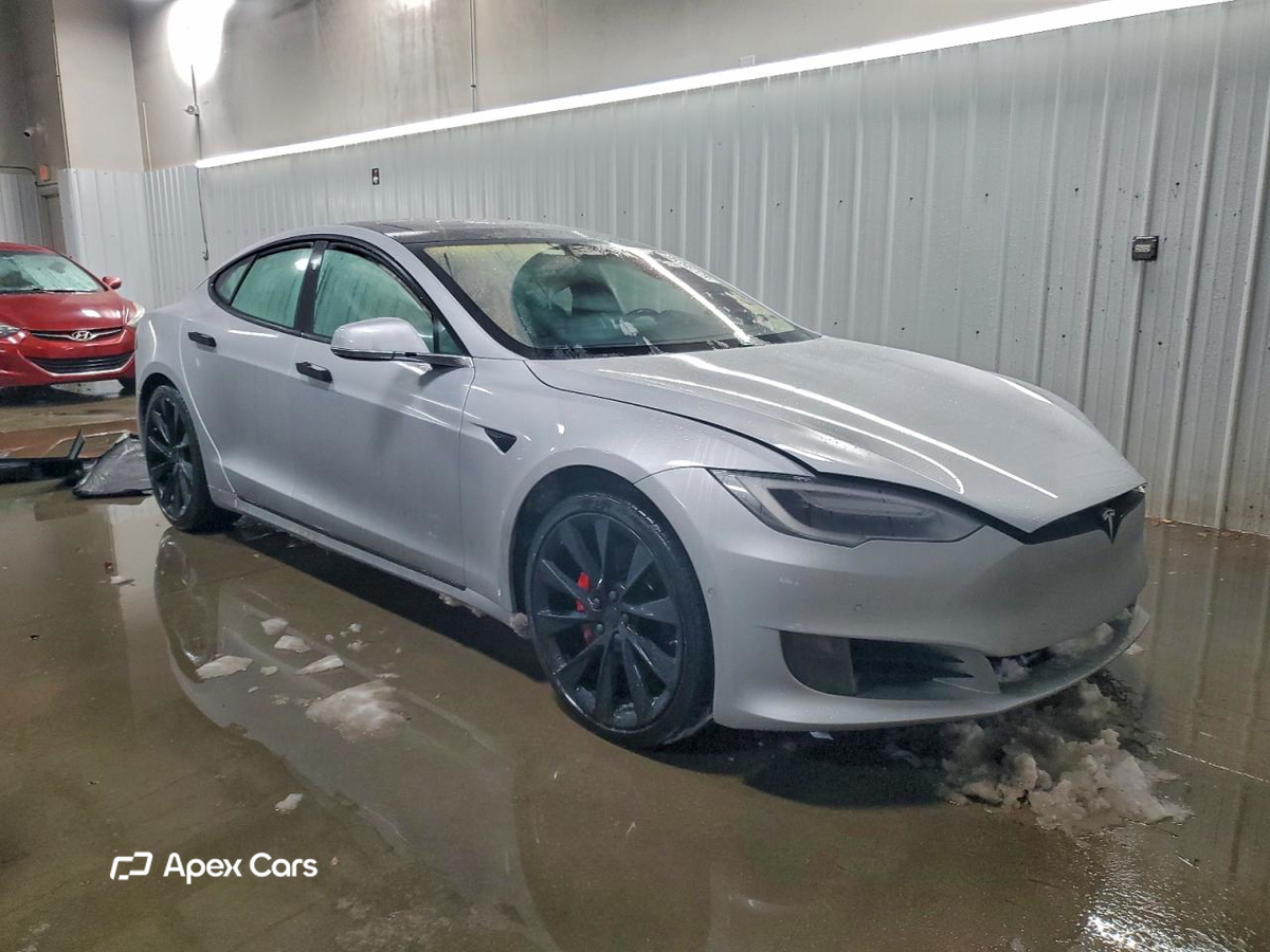 Tesla Model S 2016