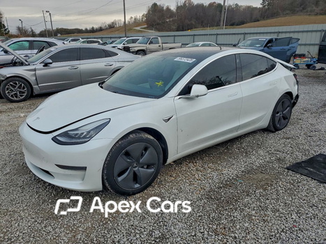Tesla Model 3 2020 - Image 1 of 13
