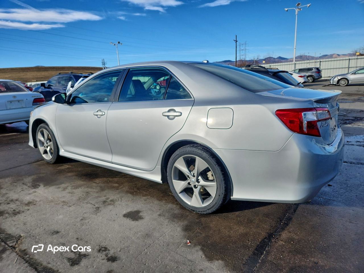Toyota Camry 2012